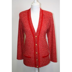 veste en boutonne de laine rouge et blanche