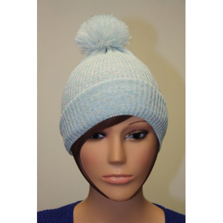 Bonnet en lamé coloris bleu ciel